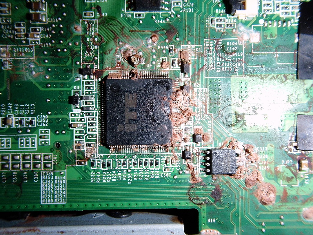 Initiative während deine korrodierte platine reinigen Mit anderen Bands ...